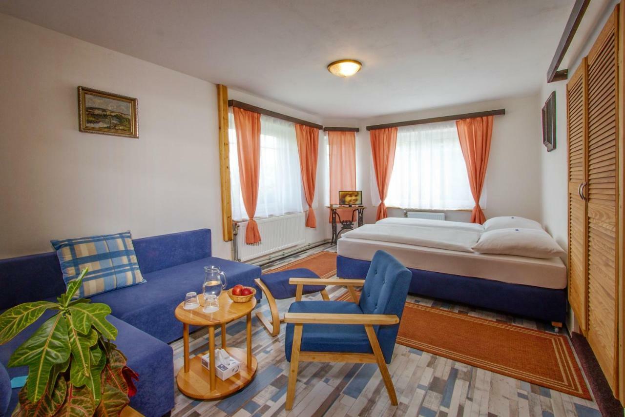 Rodinny Hotel Kaiser Desná Εξωτερικό φωτογραφία
